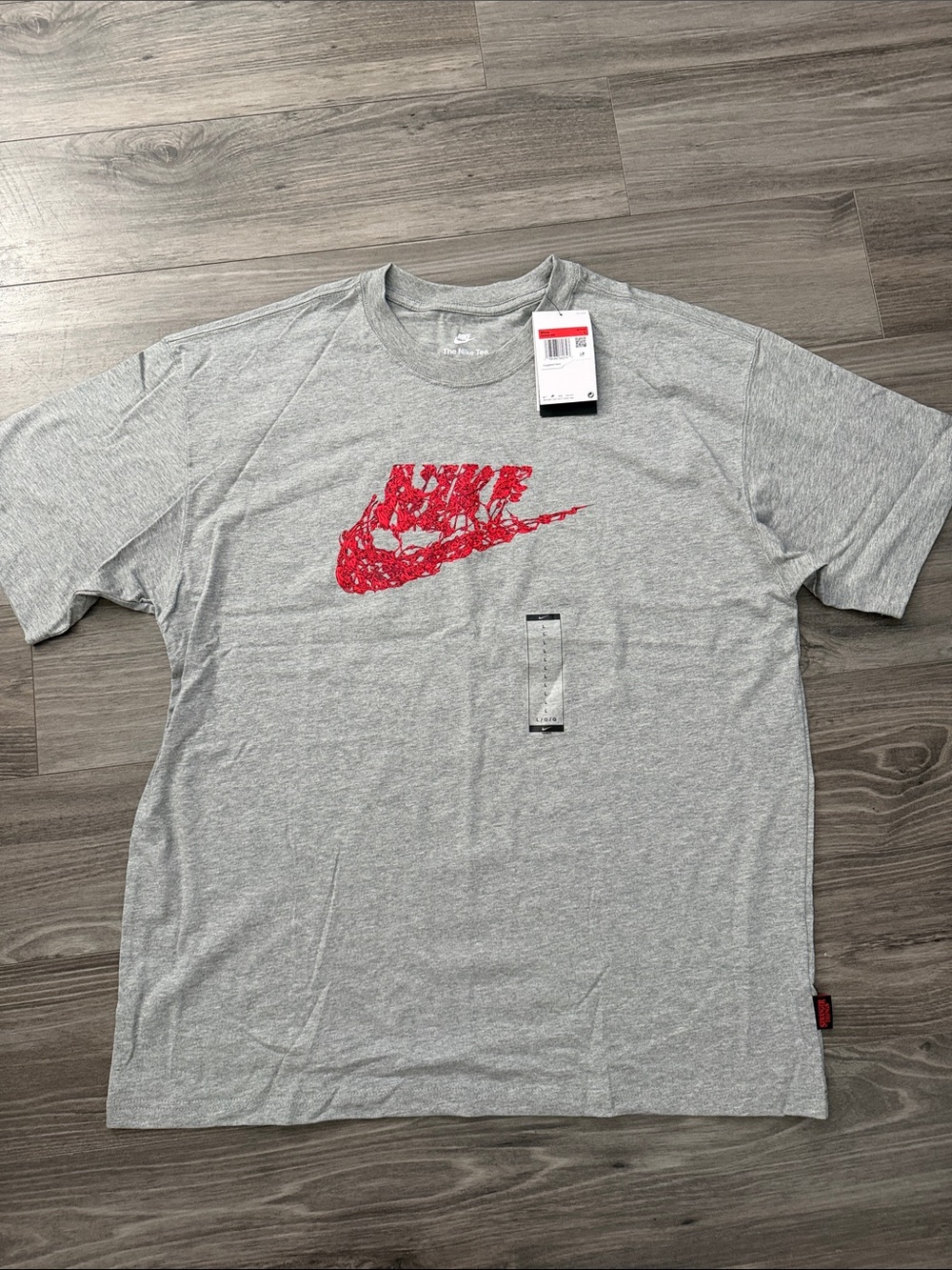 Nike x Stranger Things T-Shirt Men’s Large Grey Red Swoosh NWT - size L